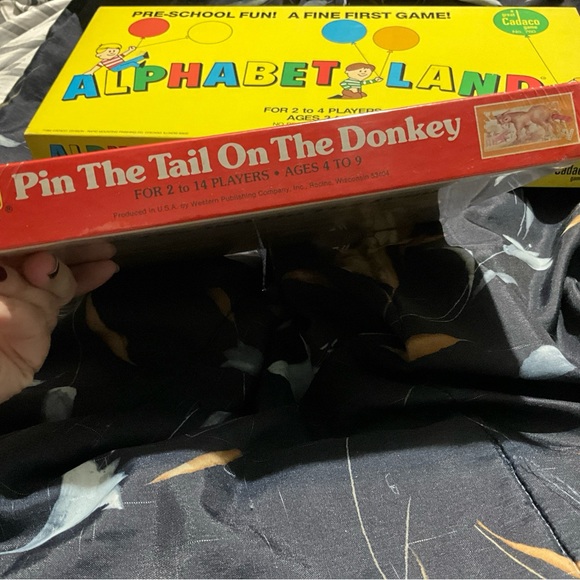 Vintage 1981 Pin The Tail On The Donkey Party Game-#4799-3 GOLDEN NEW SEALED - Picture 11 of 16